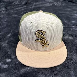 New Era Chicago White Sox Olive Fitted Hat Size 7 1/8